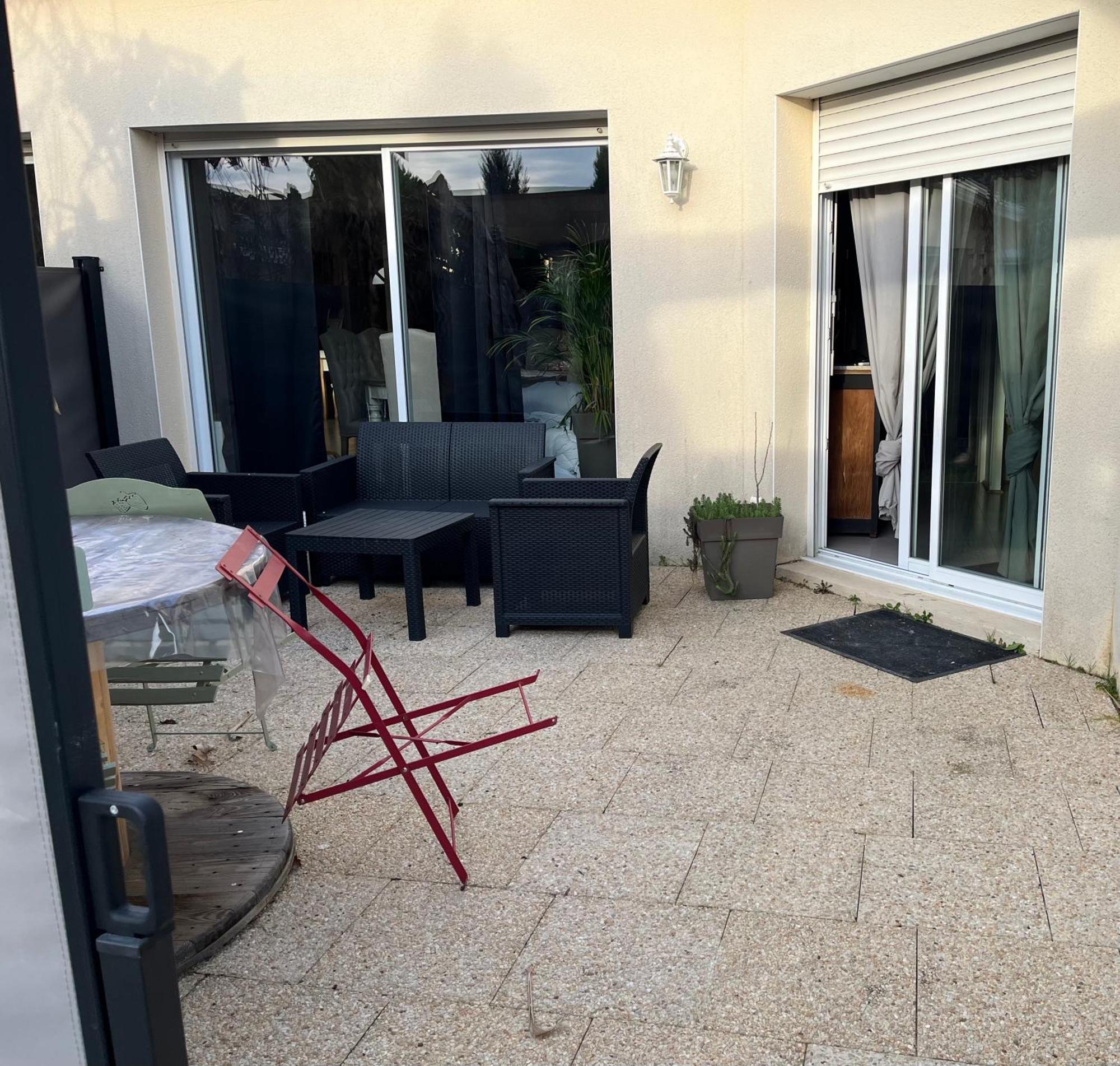 Charmant T2, Cl 3 Etoiles, 4 Lits, 4 Personnes Et 1Enfant, Parking Et Terrasse Saint-Sever  エクステリア 写真