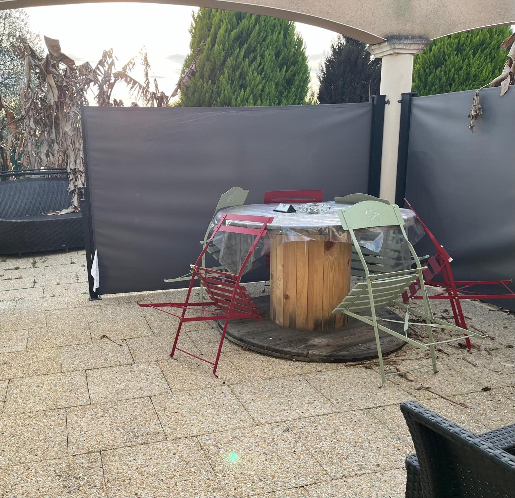 Charmant T2, Cl 3 Etoiles, 4 Lits, 4 Personnes Et 1Enfant, Parking Et Terrasse Saint-Sever  エクステリア 写真
